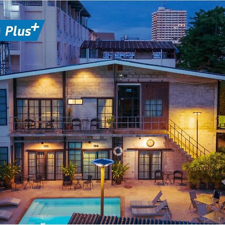 Hotel The Warehouse Chiang Mai Zewnętrze zdjęcie