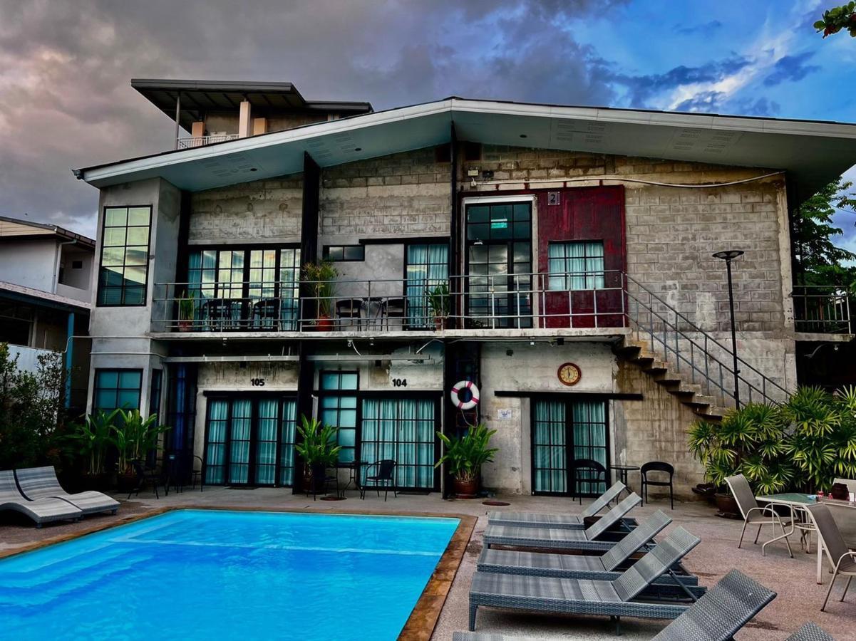 Hotel The Warehouse Chiang Mai Zewnętrze zdjęcie