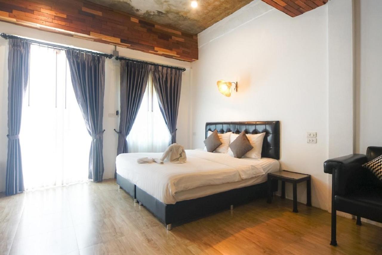 Hotel The Warehouse Chiang Mai Zewnętrze zdjęcie