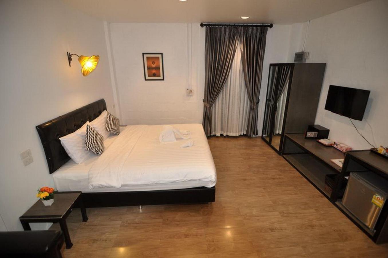Hotel The Warehouse Chiang Mai Zewnętrze zdjęcie