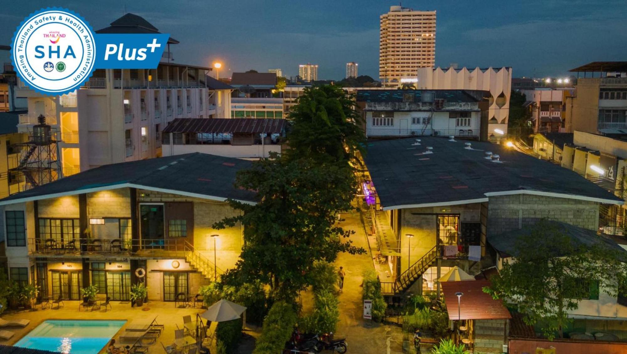Hotel The Warehouse Chiang Mai Zewnętrze zdjęcie