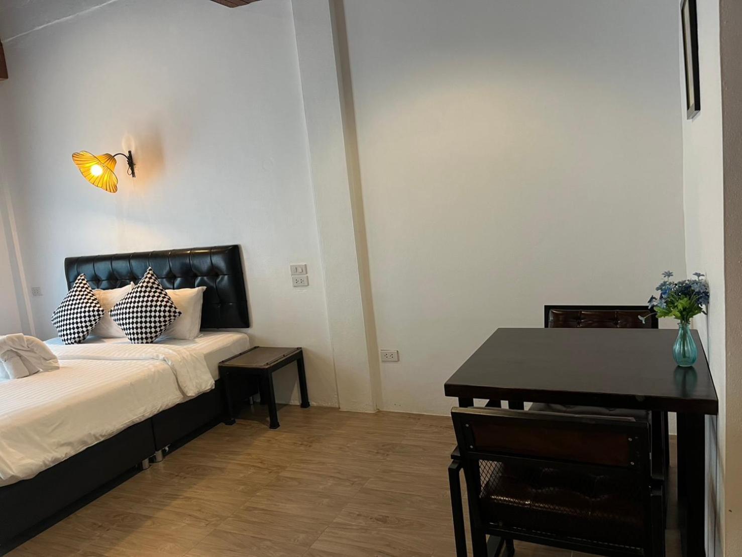 Hotel The Warehouse Chiang Mai Zewnętrze zdjęcie