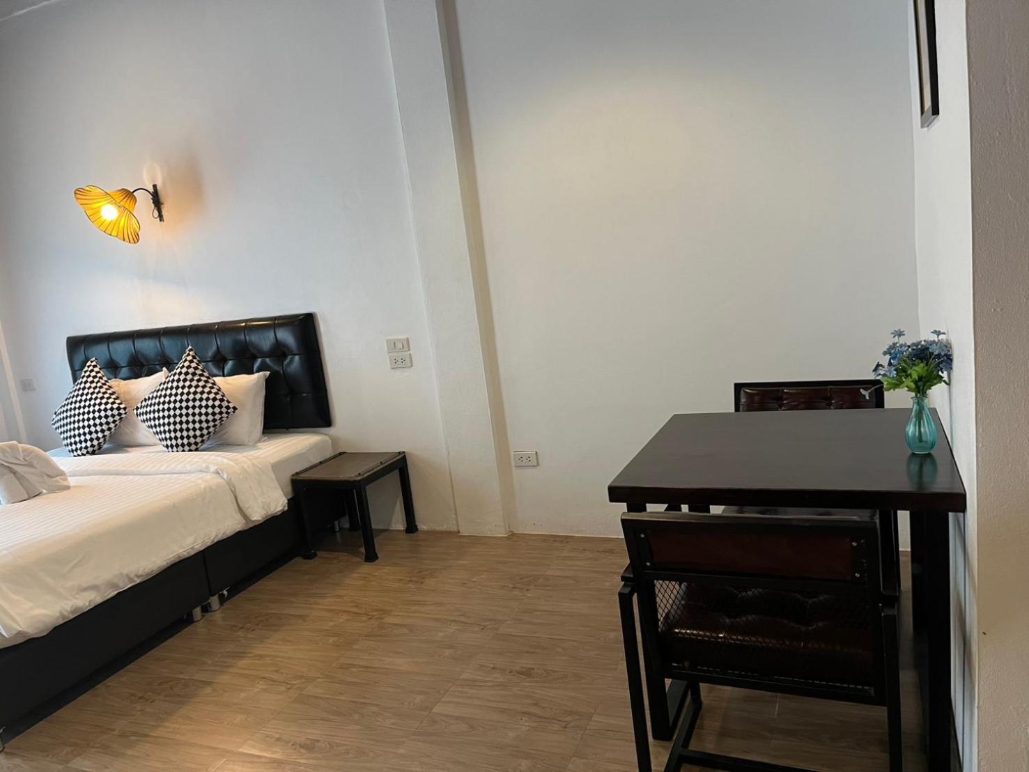 Hotel The Warehouse Chiang Mai Zewnętrze zdjęcie